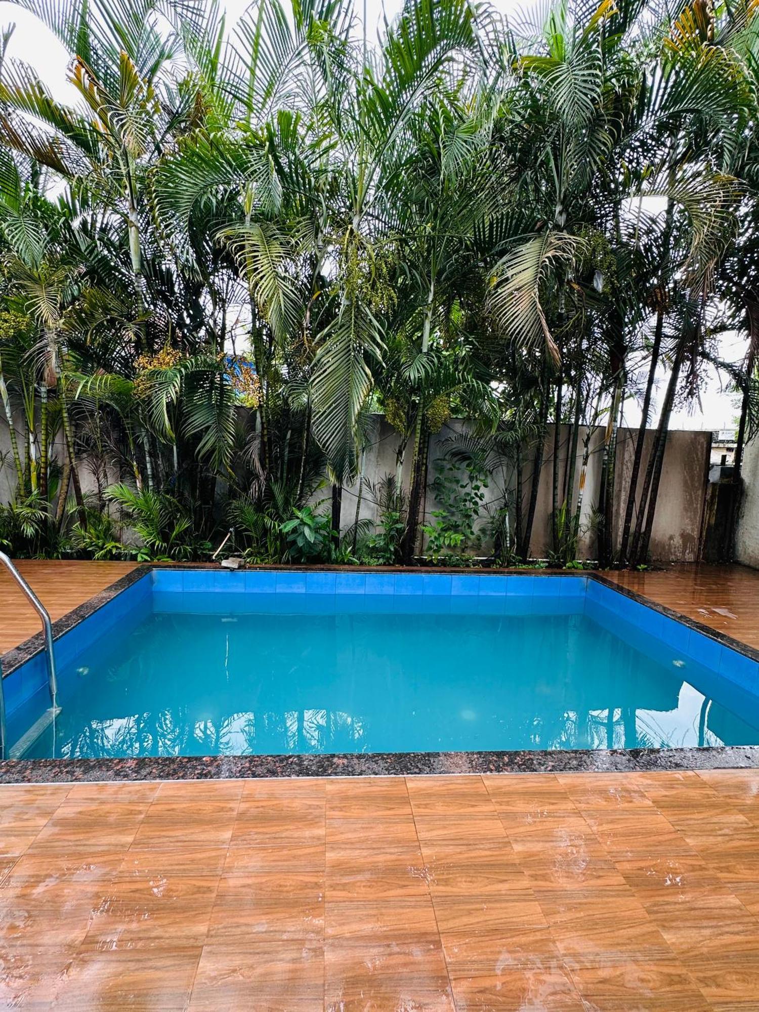 Pool Side House Villa Lonavala Eksteriør billede