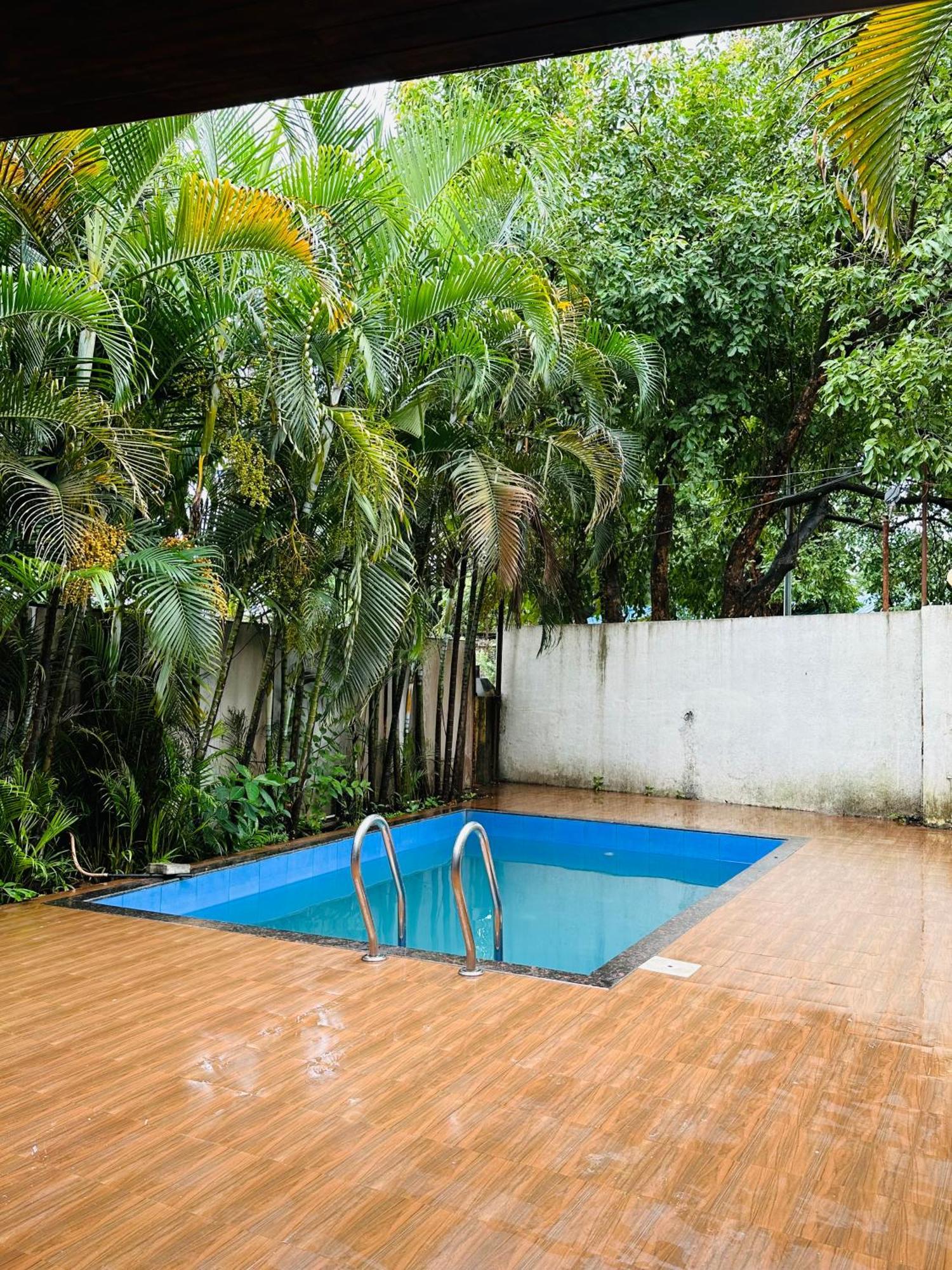 Pool Side House Villa Lonavala Eksteriør billede